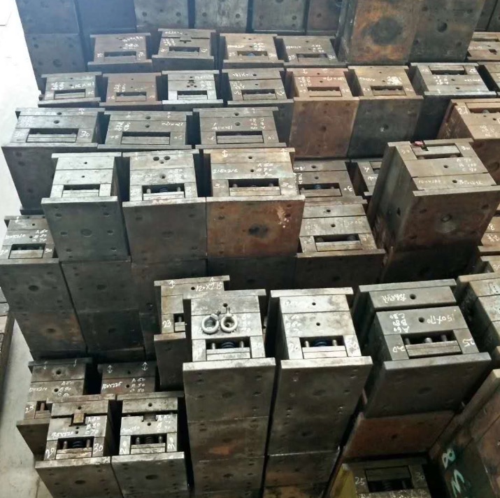 回收模具钢、合金钢、工具钢、高速钢、无缝钢管等合金钢废料，另